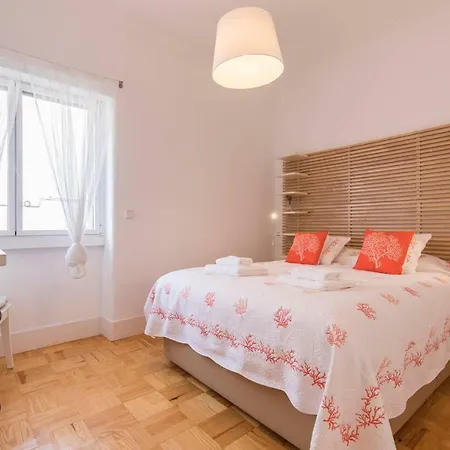 Garden House In Alvalade * Lissabon